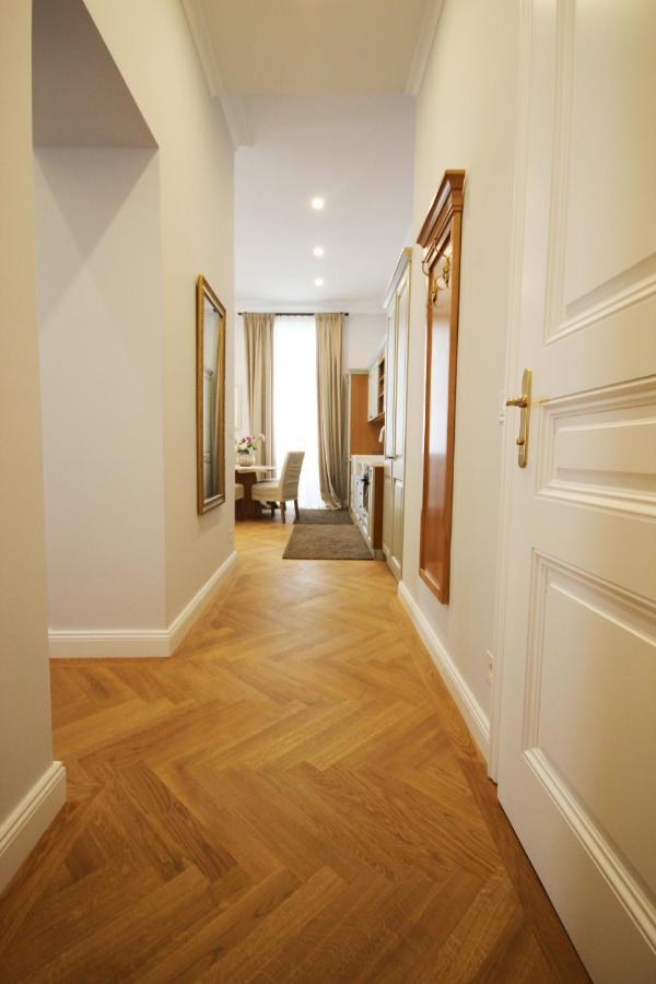 Stilvolles Apartment In Zentraler Lage Вена Экстерьер фото