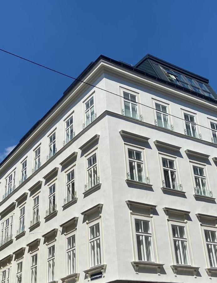 Stilvolles Apartment In Zentraler Lage Вена Экстерьер фото