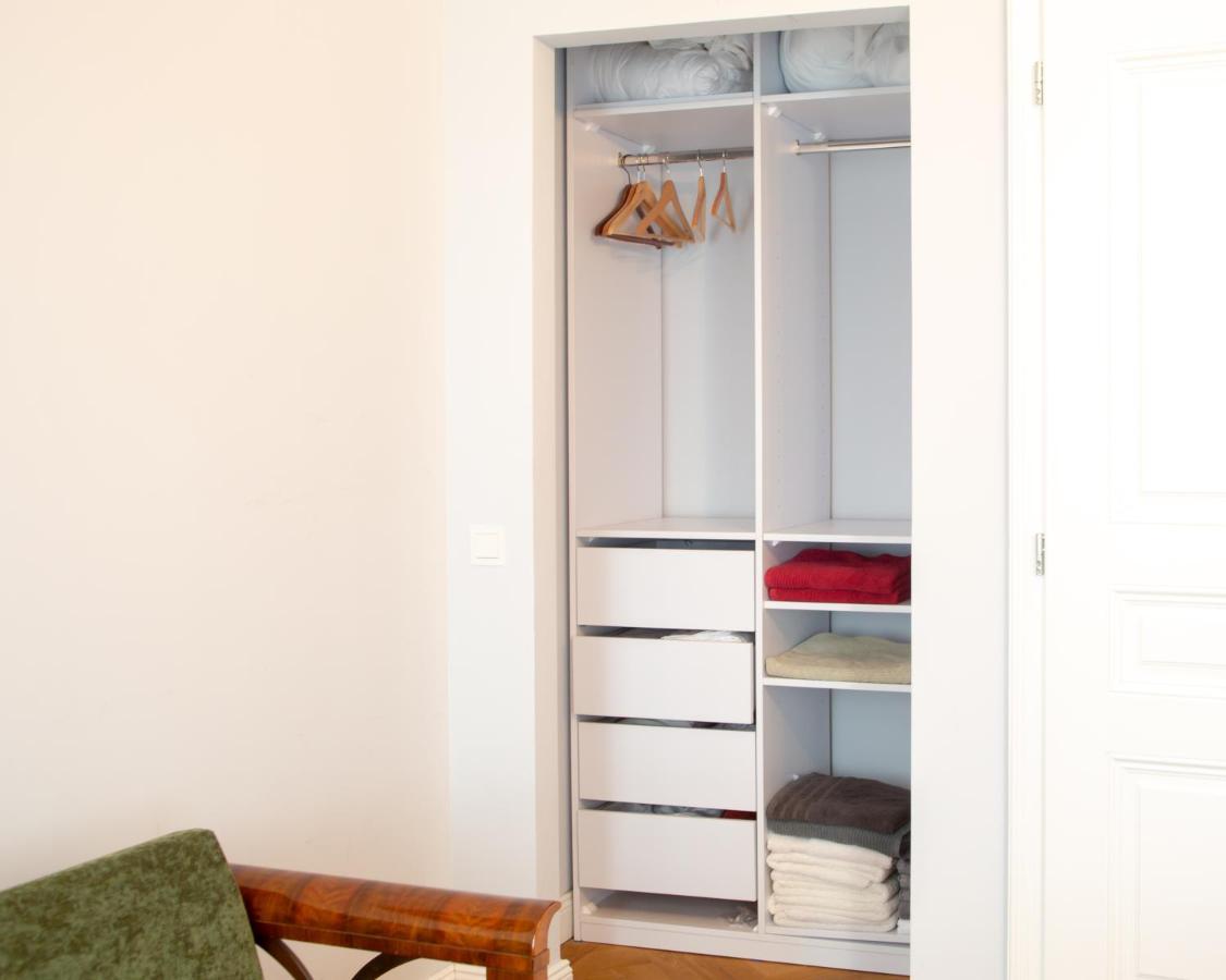 Stilvolles Apartment In Zentraler Lage Вена Экстерьер фото